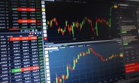 人工智能概念震荡调整 人工智能ETF（159819）、机器人100ETF（159530）等产品助力布局产业龙头